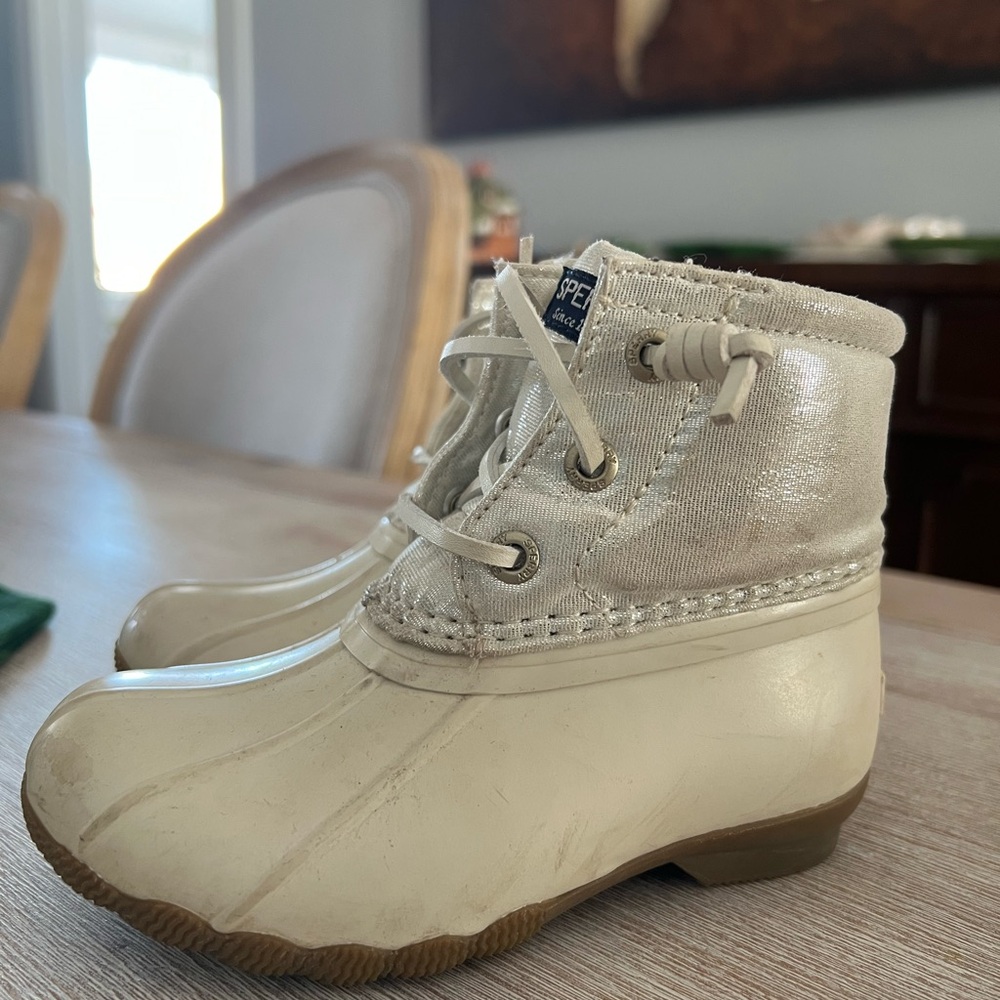 Sperry Kids' Cream and Silver Rain Boots